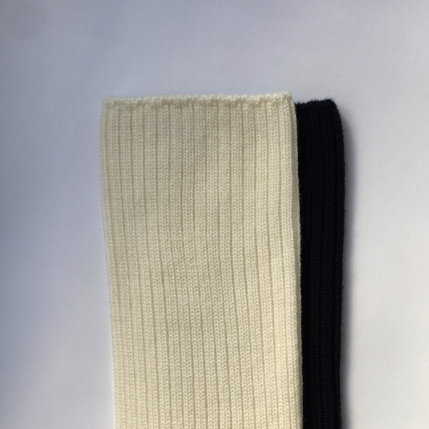 1985 Men's Mixed (Semolina & Navy Blue)