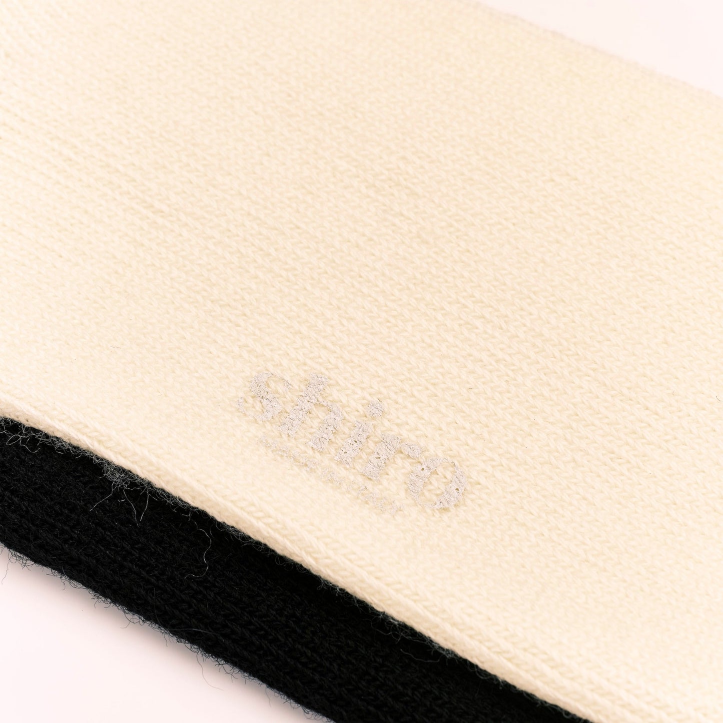 1985 Men's Mixed L (Semolina & Black)