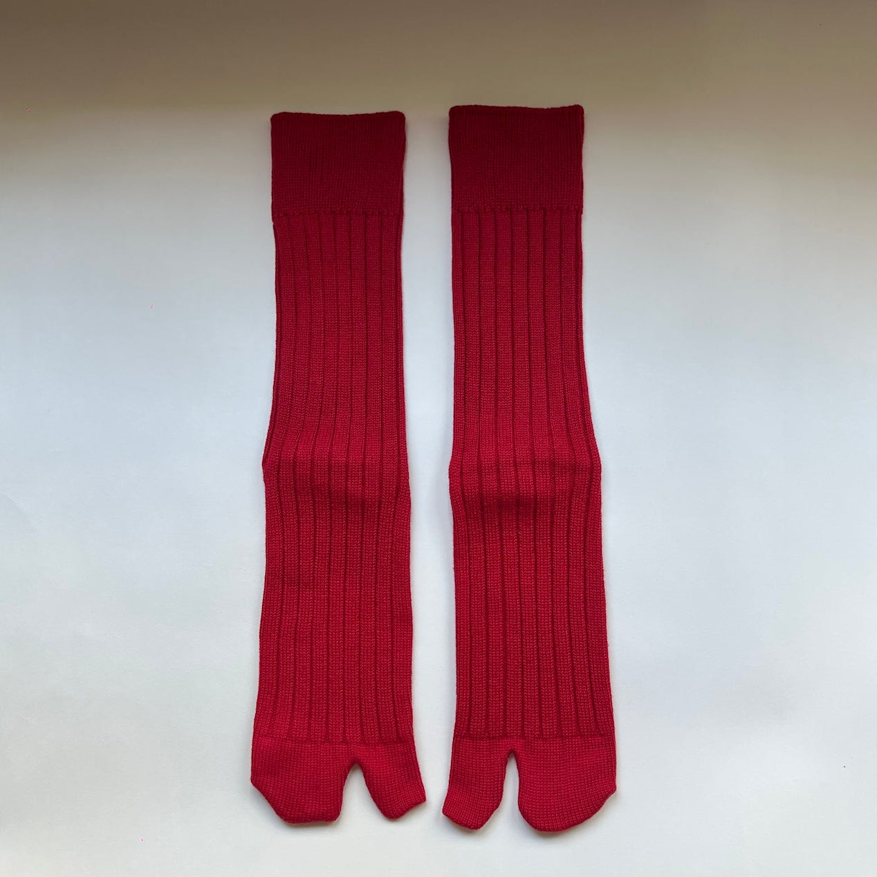 1994 Men's Tabi in Red