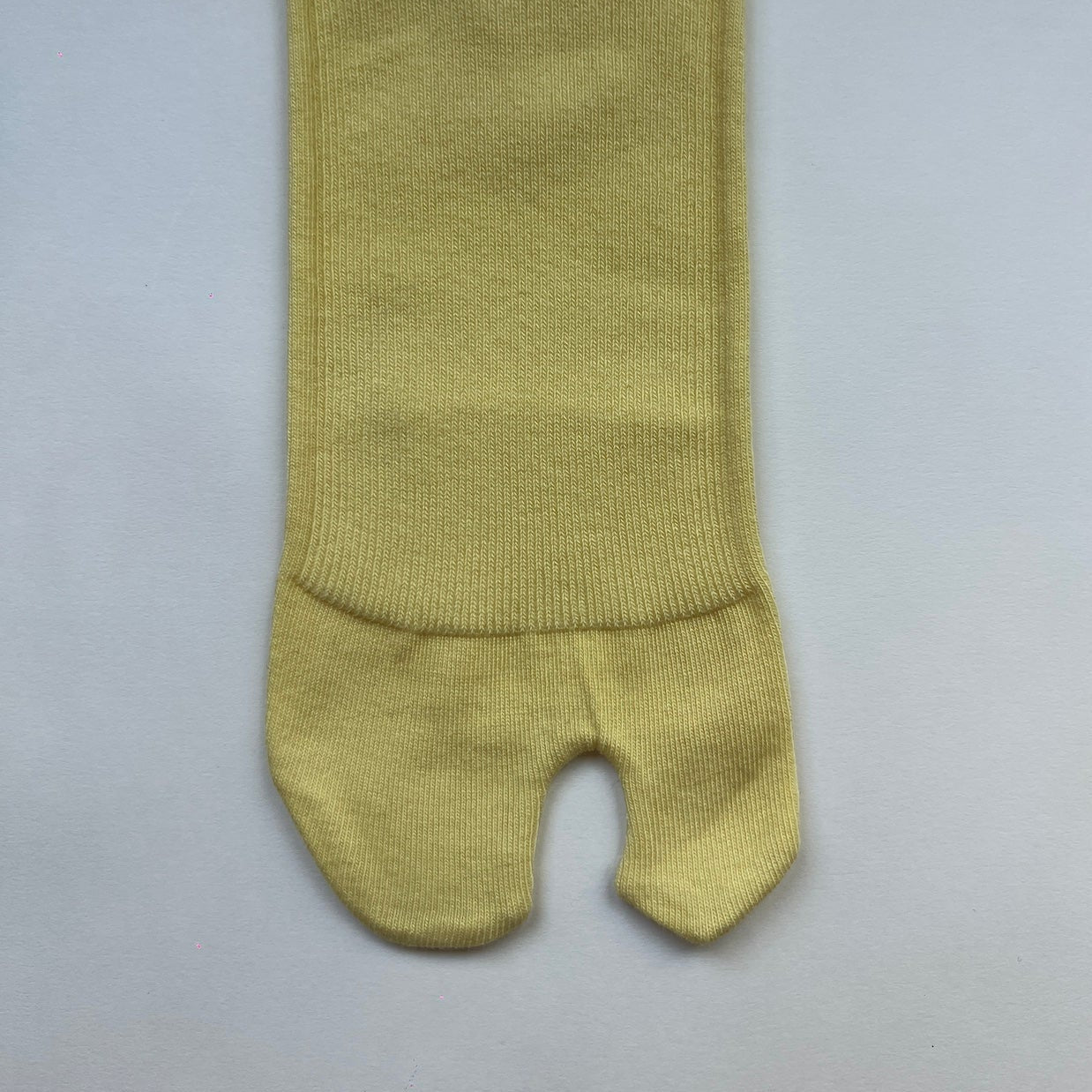 Women's Tabi in Pale Yellow