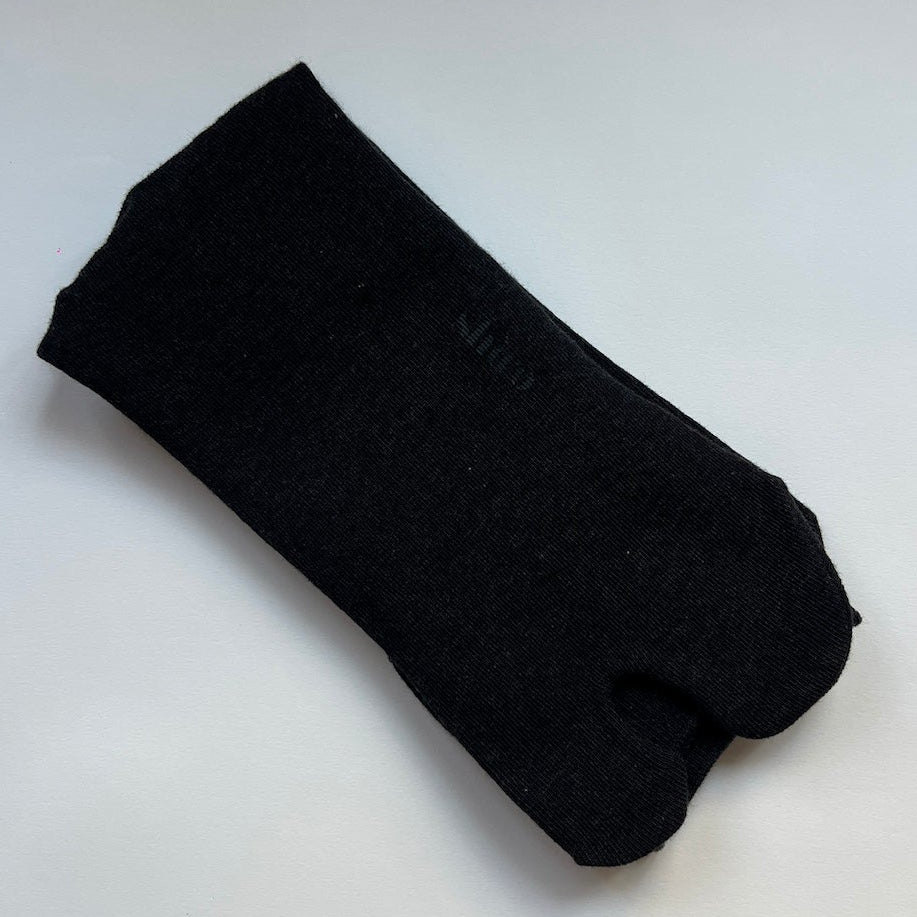 Women's Tabi in Charcoal